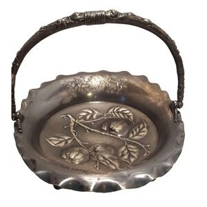 Antique Pairpoint MFG Co Quadruple Silver Plate Brides Footed Handle Basket